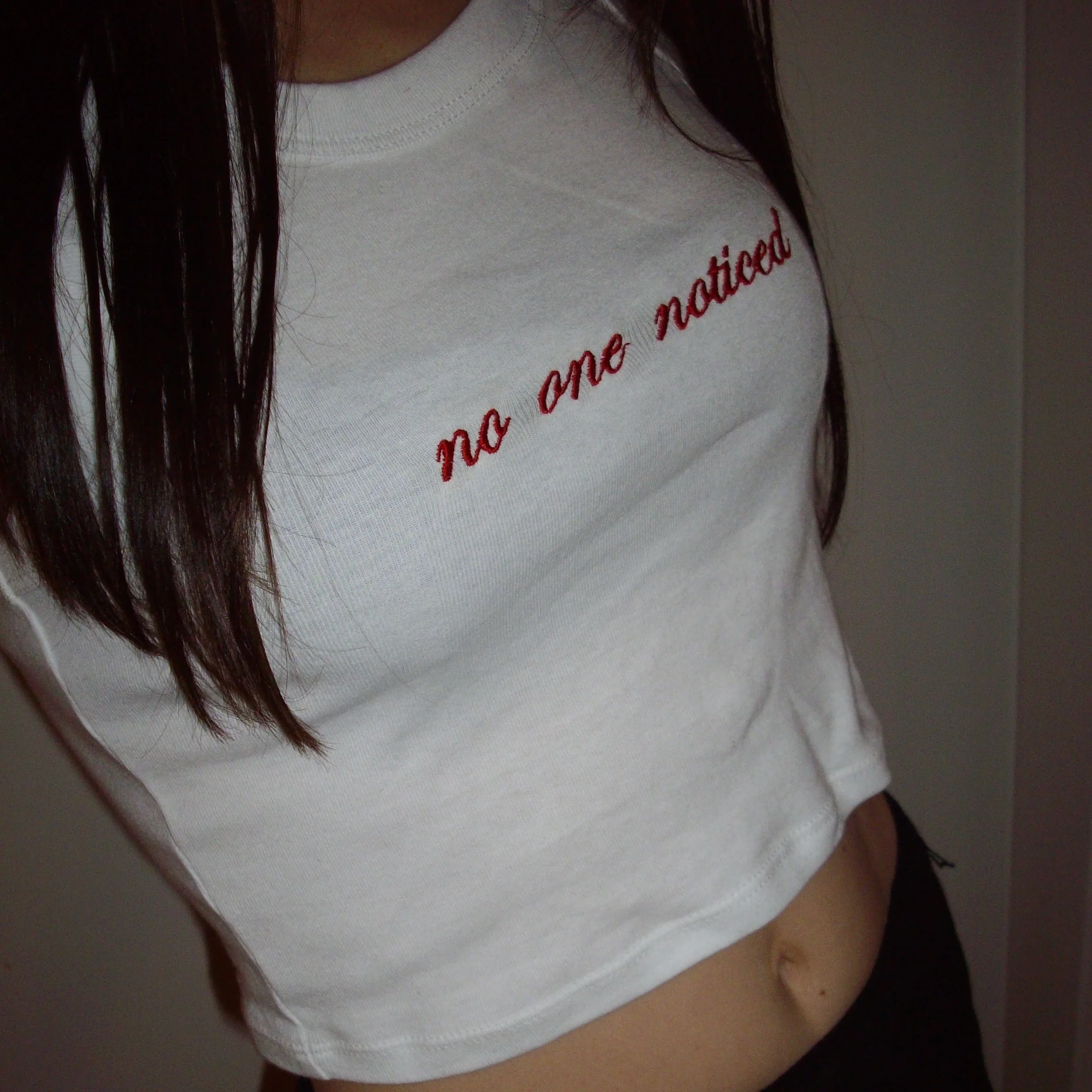 no one noticed embroidered tank - Image 3